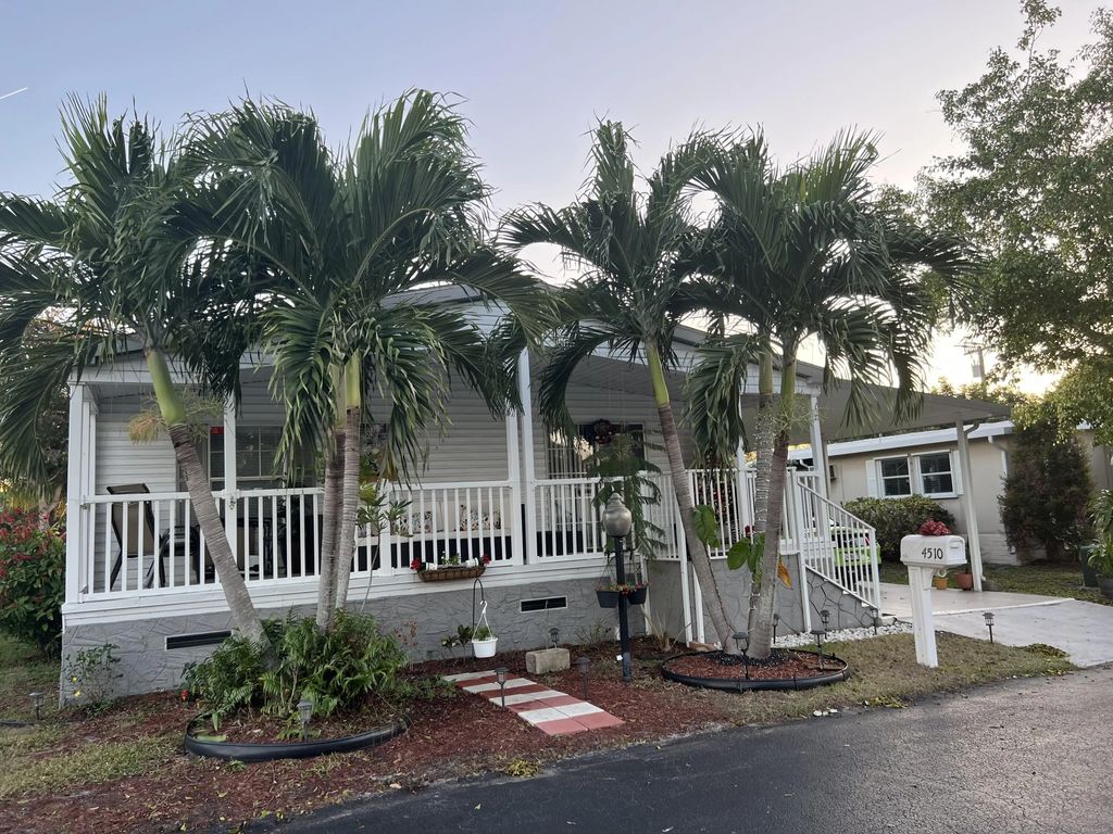 4510 Nw 67th Court Nw, Coconut Creek