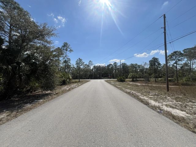 4 of 8 - 494 Burrstone Drive, Lehigh Acres, FL