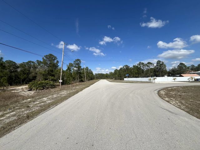 5 of 8 - 494 Burrstone Drive, Lehigh Acres, FL