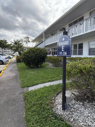 Photo of Listing #R11064421