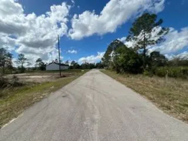 5 of 13 - 1928 Vesper Court, Lehigh Acres, FL