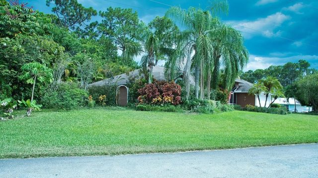 2 of 18 - 2312 Sw Kent Circle, Port St. Lucie, FL