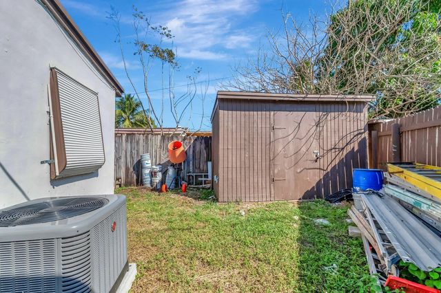 5 of 61 - 2931 French Avenue, Lake Worth, FL