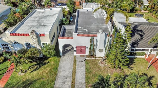 1513 Adams Street, Hollywood