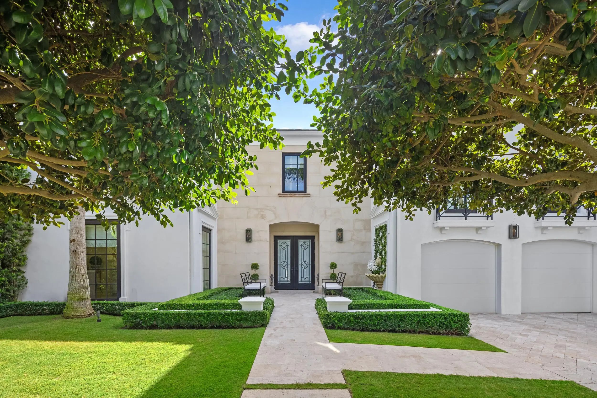 180 Sunset Avenue, Palm Beach