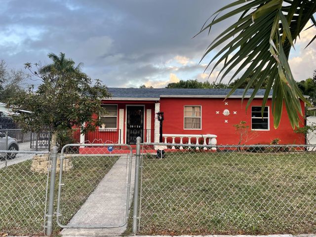 2 of 38 - 3024 Glenwood Road, West Palm Beach, FL