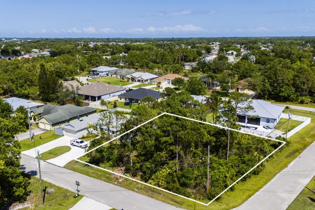 2 of 25 - 5489 Nw Brent Court, Port St. Lucie, FL