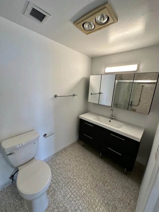 4 of 48 - 3850 Washington Street #510, Hollywood, FL