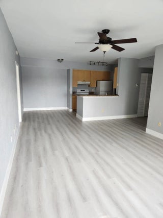 Photo of Listing #R11068182