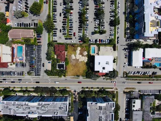 4 of 13 - 120 S Ocean Drive, Deerfield Beach, FL