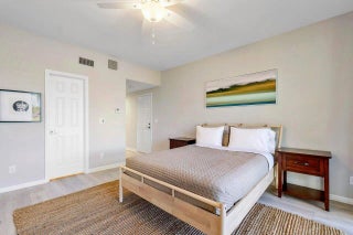 Photo of Listing #R11080125