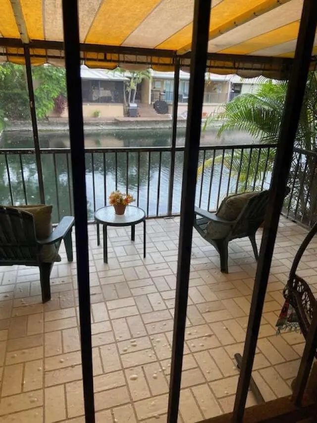 5 of 12 - 16023 Kingsmoor Way, Miami Lakes, FL