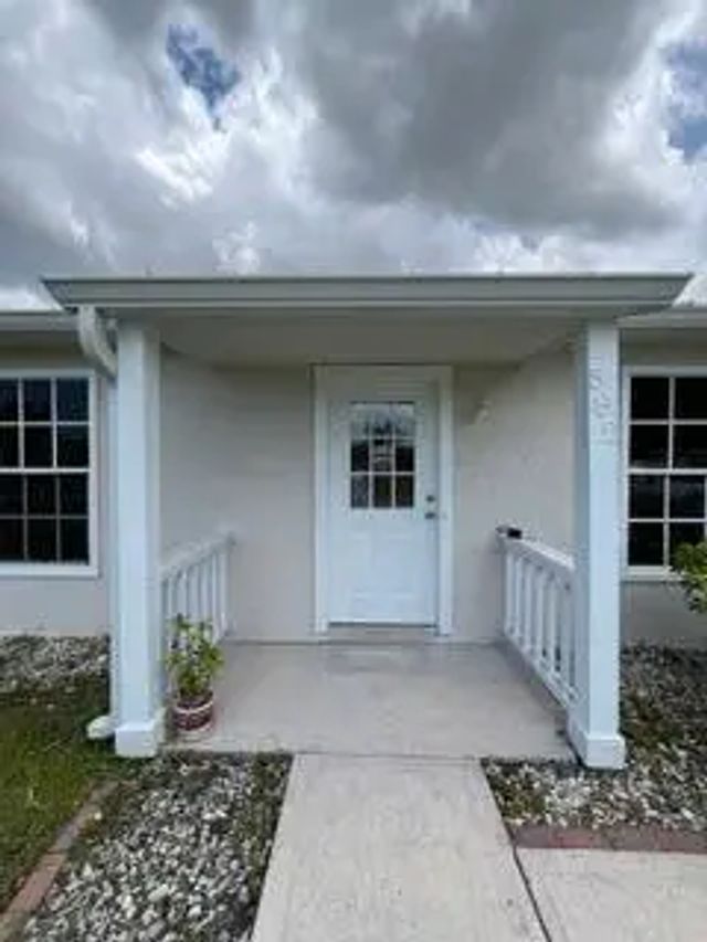 2 of 15 - 582 Nw La Brea Avenue, Port St. Lucie, FL