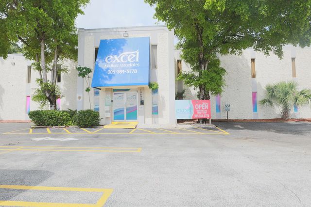 2 of 26 - 15490 Nw 7th Avenue #206a, Miami, FL