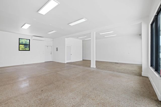 5 of 12 - 1808/1810 N Dixie Highway, Lake Worth Beach, FL