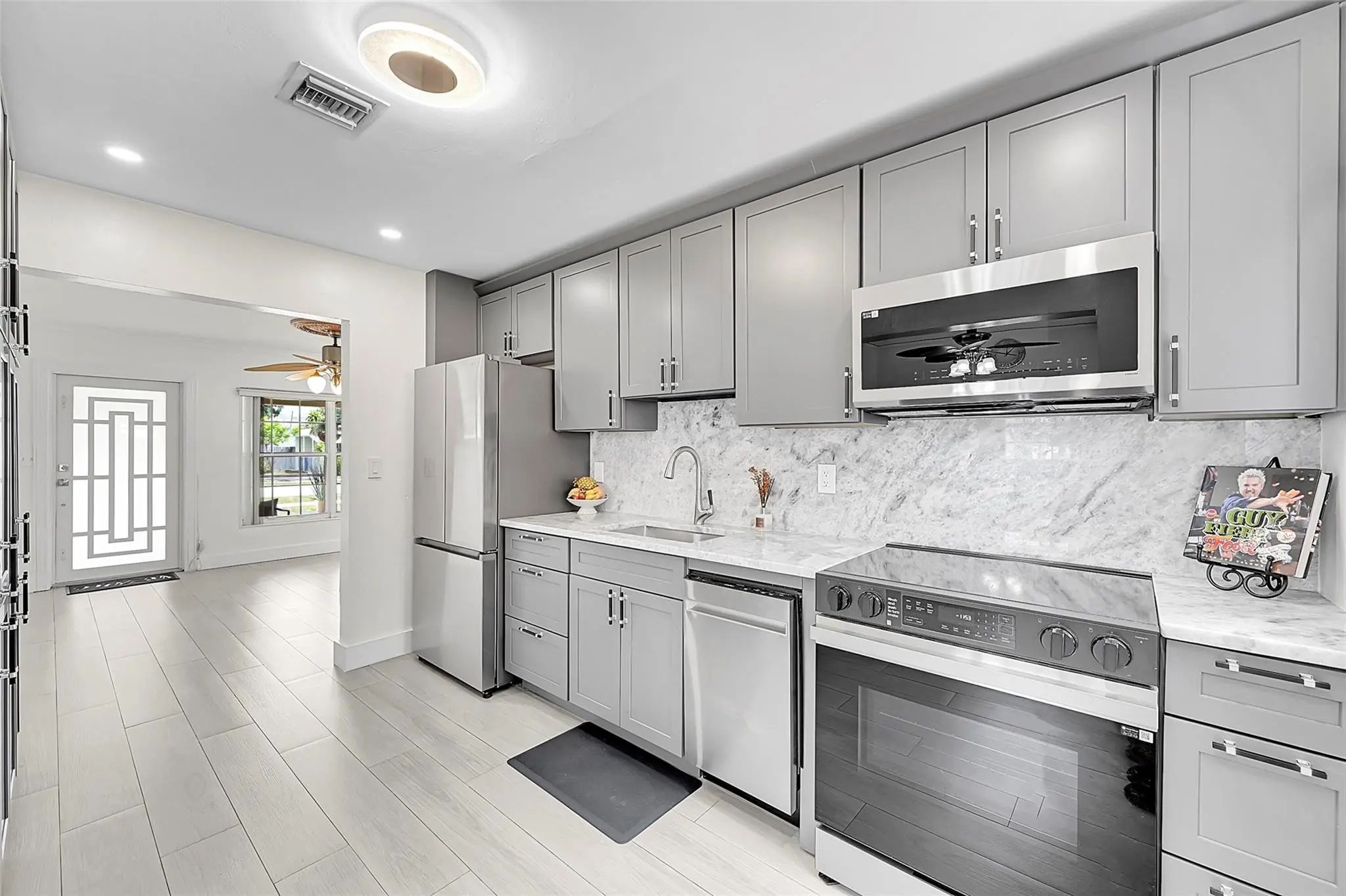 230 Nw 52nd Court, Fort Lauderdale