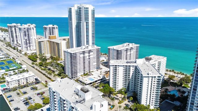 2 of 26 - 3001 S Ocean Drive #333, Hollywood, FL