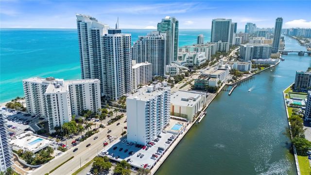 3 of 26 - 3001 S Ocean Drive #333, Hollywood, FL