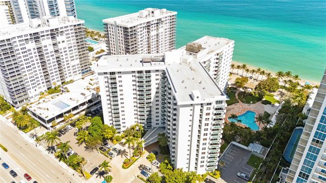 5 of 26 - 3001 S Ocean Drive #333, Hollywood, FL
