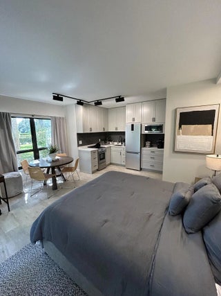 Photo of Listing #R11113779