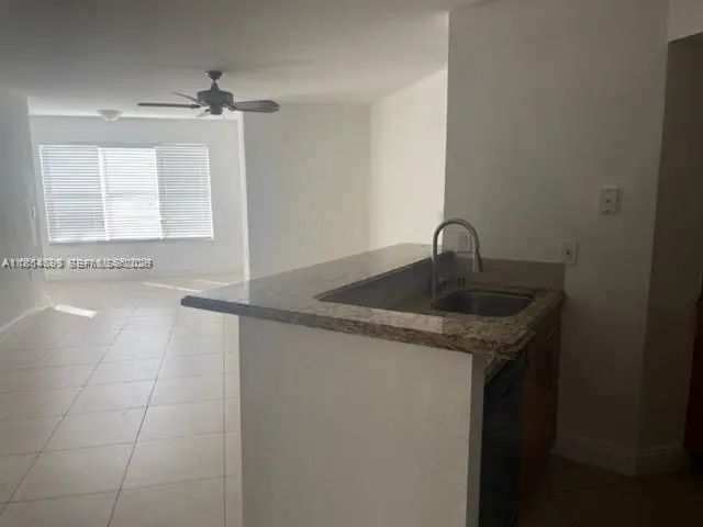 3 of 5 - 12950 Vista Isles Drive #411, Sunrise, FL