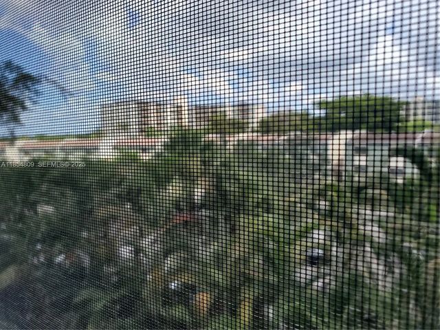 2 of 27 - 3940 Inverrary Boulevard #402-a, Lauderhill, FL