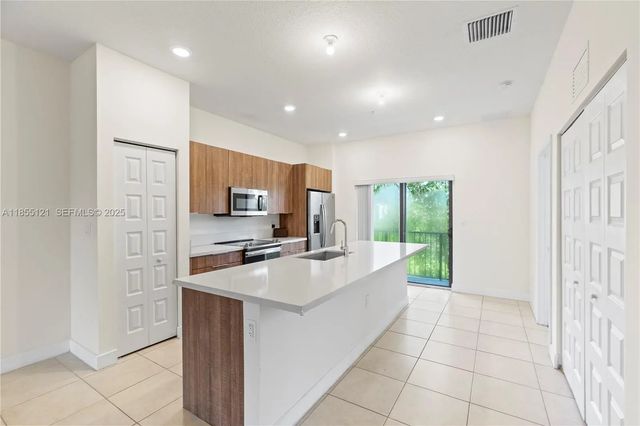 7831 Nw 104th Avenue #22, Doral