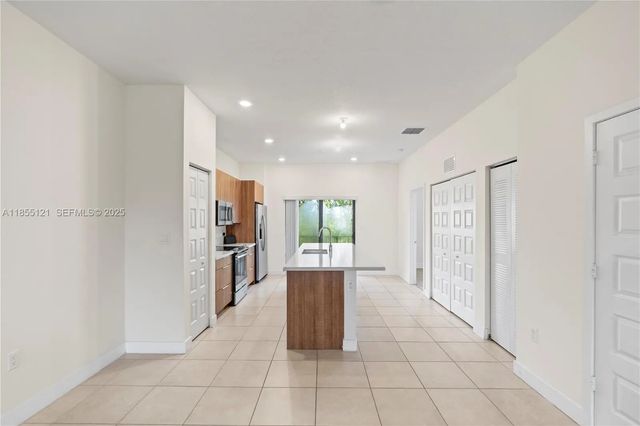 2 of 59 - 7831 Nw 104th Avenue #22, Doral, FL