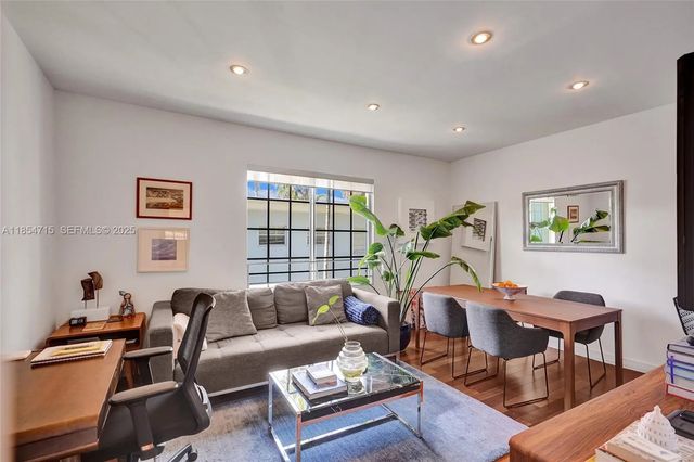2 of 24 - 815 Euclid Avenue #8, Miami Beach, FL