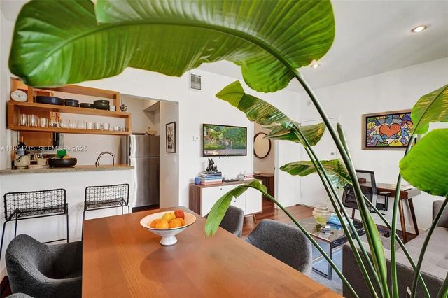 5 of 24 - 815 Euclid Avenue #8, Miami Beach, FL