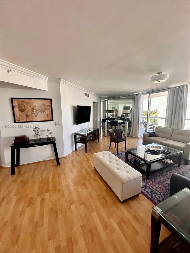 6301 Collins Avenue #806, Miami Beach