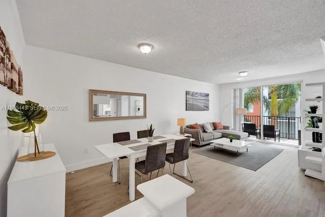 4 of 71 - 17100 N Bay Road #1511, Sunny Isles Beach, FL