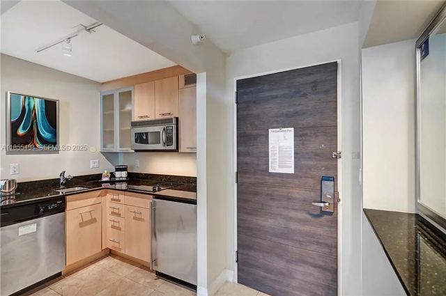 2 of 21 - 2670 E Sunrise Boulevard #521, Fort Lauderdale, FL