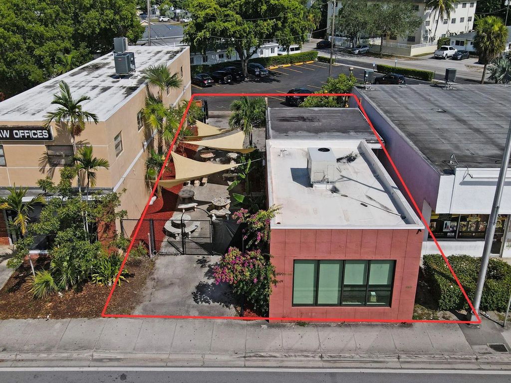 12831 W Dixie Highway, North Miami