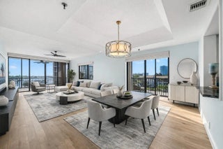 Photo of Listing #R11114425