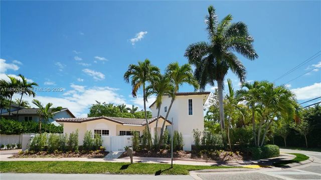 691 Ridgewood Road, Key Biscayne