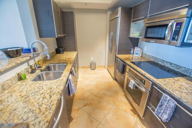 3 of 24 - 550 Okeechobee Boulevard #506, West Palm Beach, FL