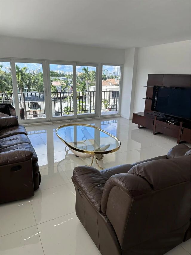 2 of 22 - 2500 E Las Olas Boulevard #508, Fort Lauderdale, FL