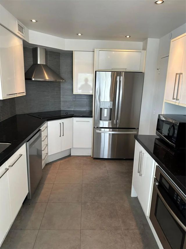 4 of 22 - 2500 E Las Olas Boulevard #508, Fort Lauderdale, FL