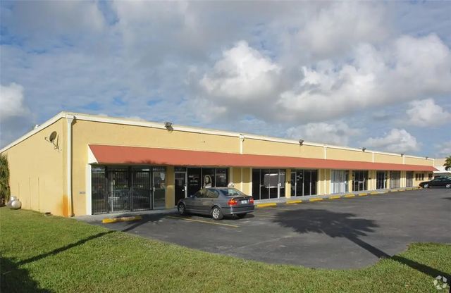 3 of 5 - 1609 Nw 38th Avenue, Lauderhill, FL