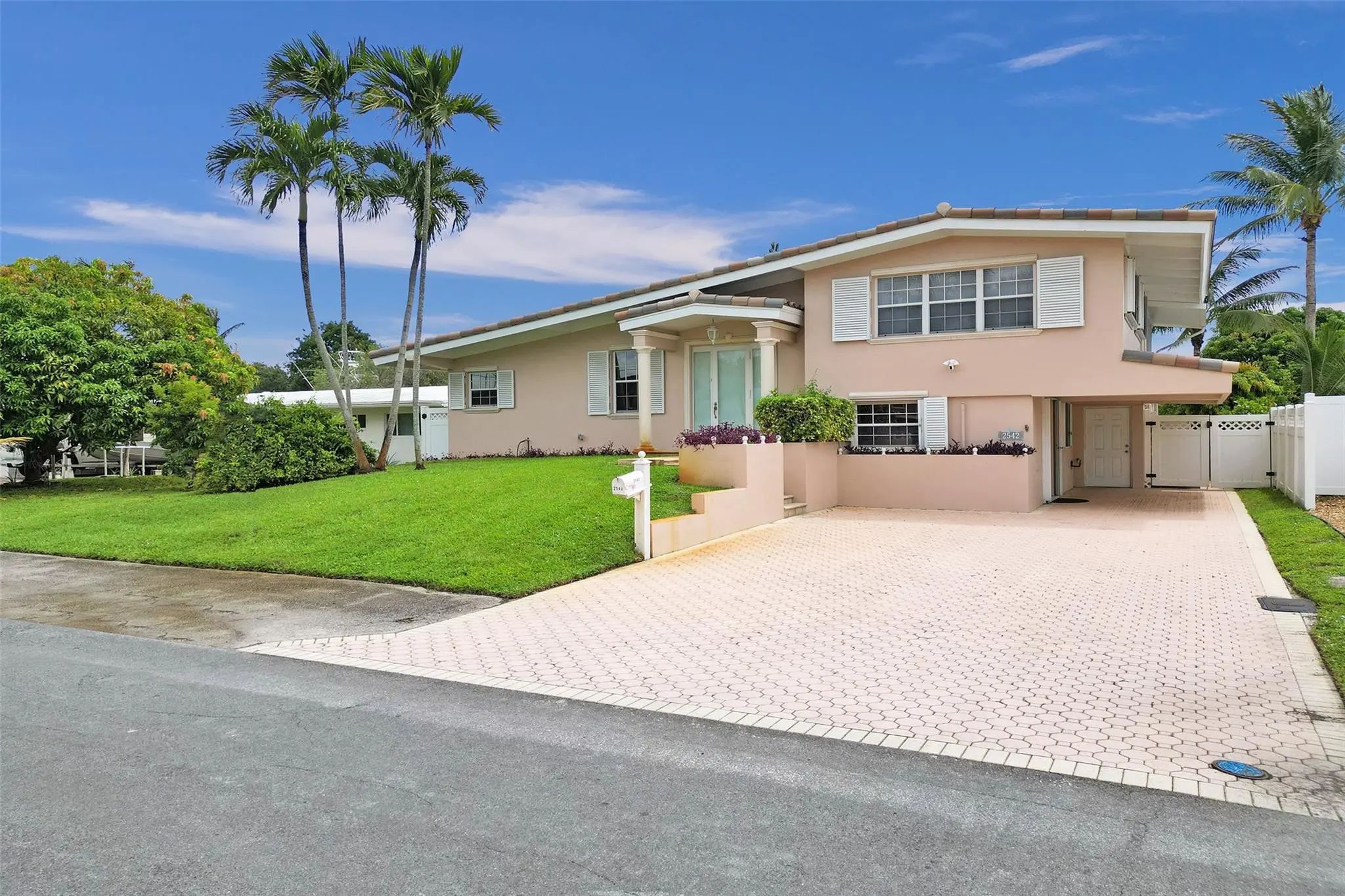 2542 Marathon Lane, Fort Lauderdale
