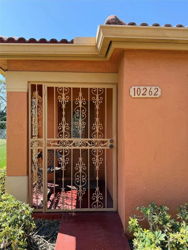 2 of 26 - 10262 Sw 179th, Perrine, FL