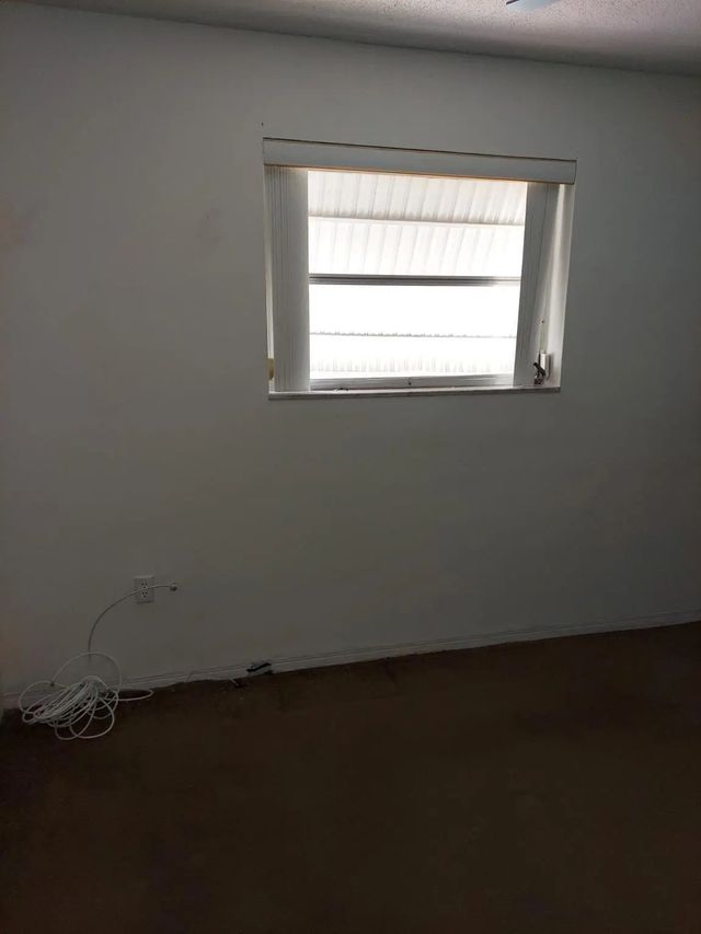 4 of 35 - 1011 Nw 45th Court, Fort Lauderdale, FL