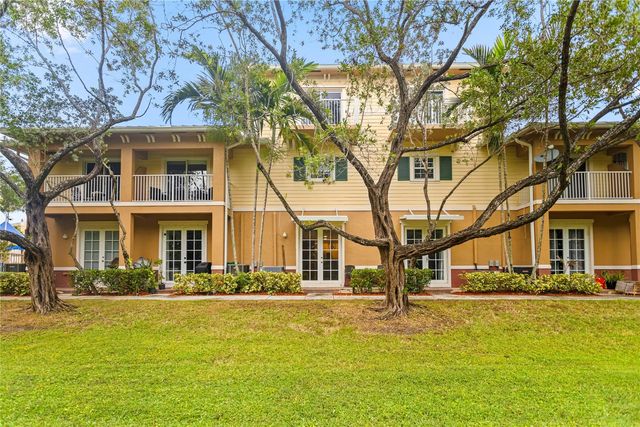 3 of 21 - 7440 Willow Grove Place, Davie, FL