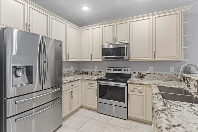 4 of 21 - 7440 Willow Grove Place, Davie, FL