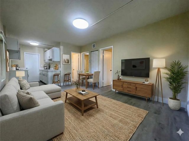 4 of 24 - 712 Nw 17th Avenue, Fort Lauderdale, FL