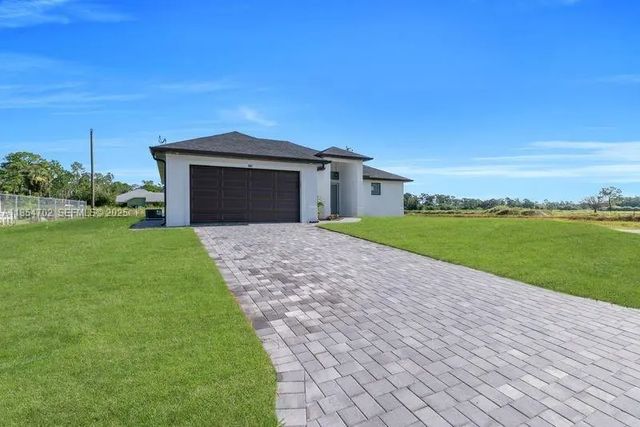 4507 E 9th Street, Lehigh Acres