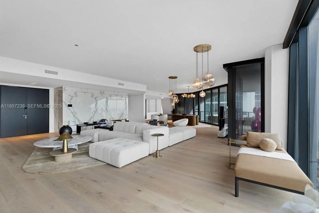 4 of 43 - 1000 Biscayne Boulevard #2402, Miami, FL