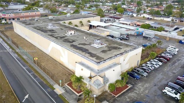 4 of 13 - 4401 Nw 167 Street, Miami Gardens, FL