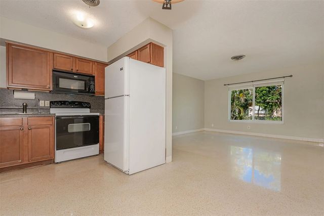 4 of 53 - 321 Se 1st Avenue, Pompano Beach, FL